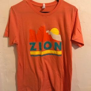 Vintage-Soft Zion National Park Graphic Crewneck